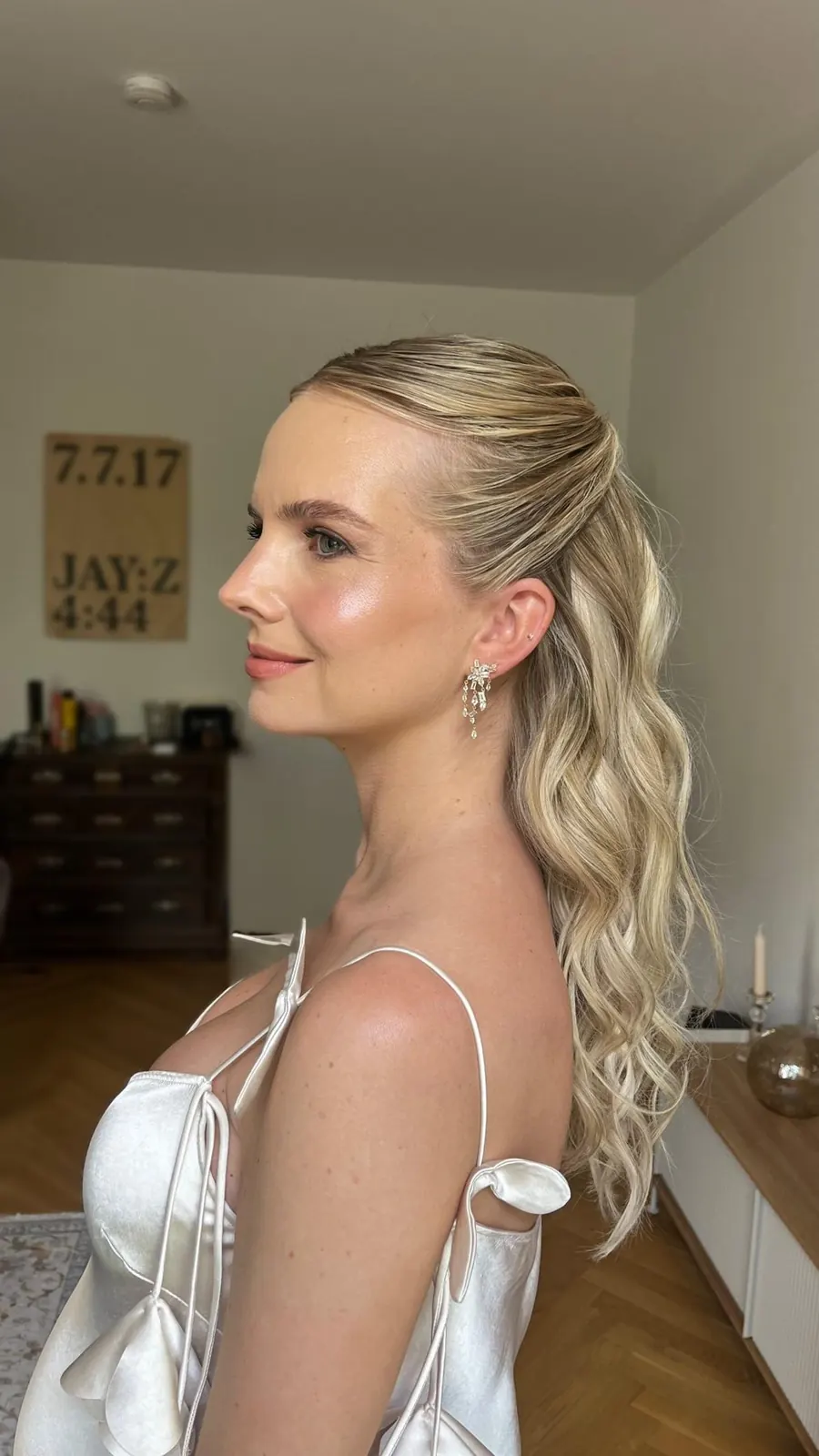 Bride with a soft half-up hairstyle